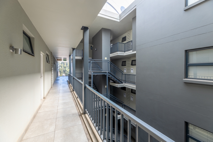1 Bedroom Property for Sale in Rivonia Gauteng