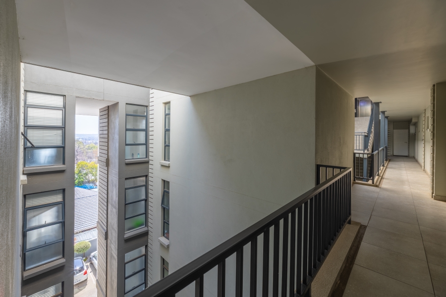 1 Bedroom Property for Sale in Rivonia Gauteng