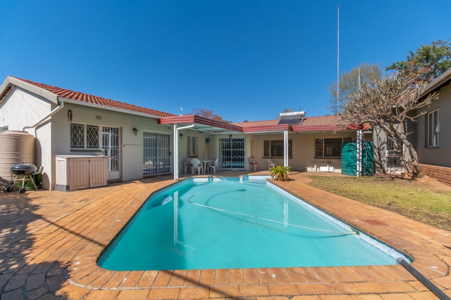 4 Bedroom Property for Sale in Sharonlea Gauteng