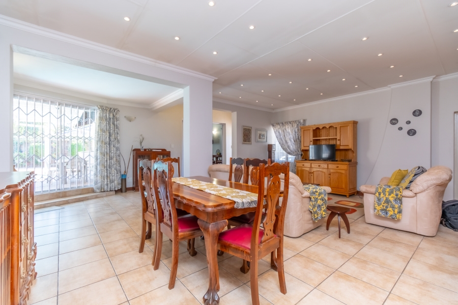4 Bedroom Property for Sale in Sharonlea Gauteng