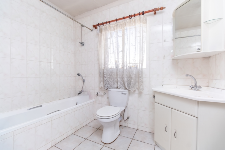 4 Bedroom Property for Sale in Sharonlea Gauteng