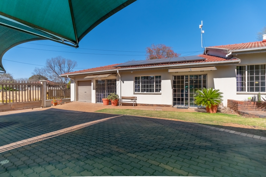 4 Bedroom Property for Sale in Sharonlea Gauteng