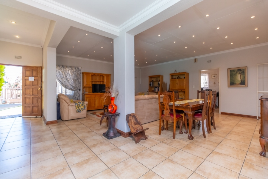 4 Bedroom Property for Sale in Sharonlea Gauteng