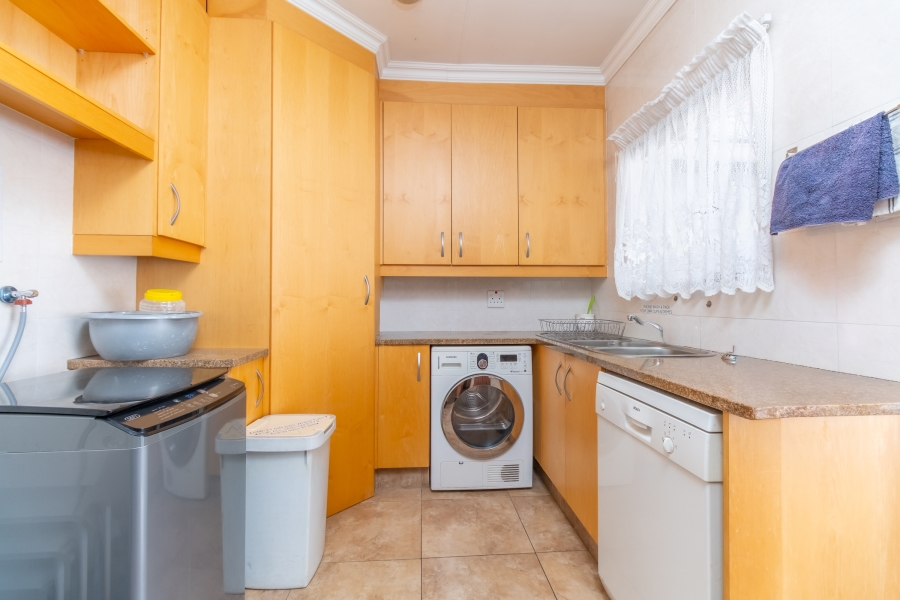 4 Bedroom Property for Sale in Sharonlea Gauteng