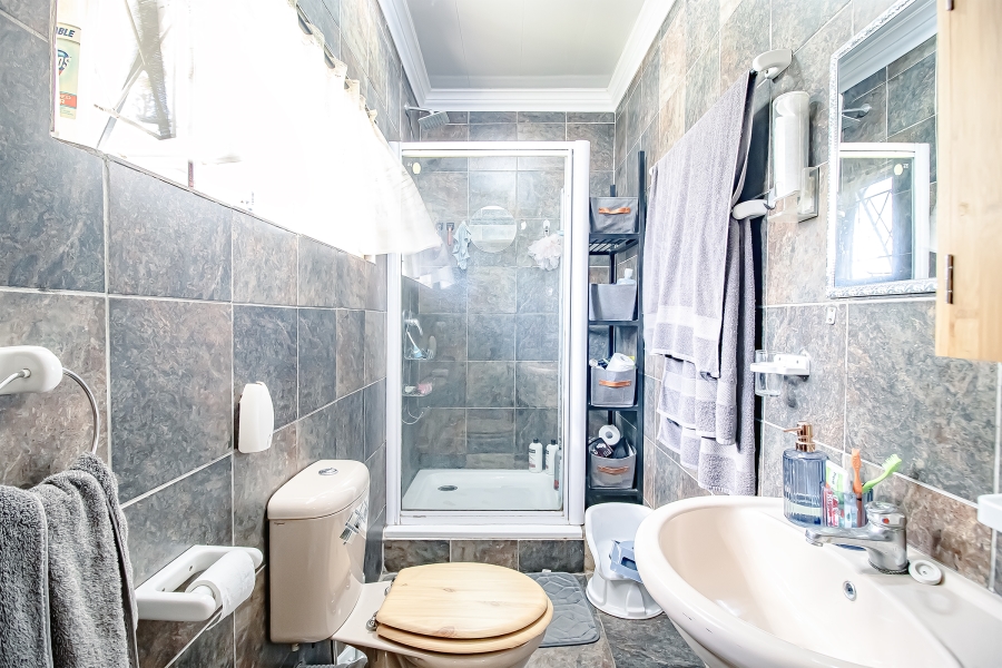 3 Bedroom Property for Sale in Gezina Gauteng