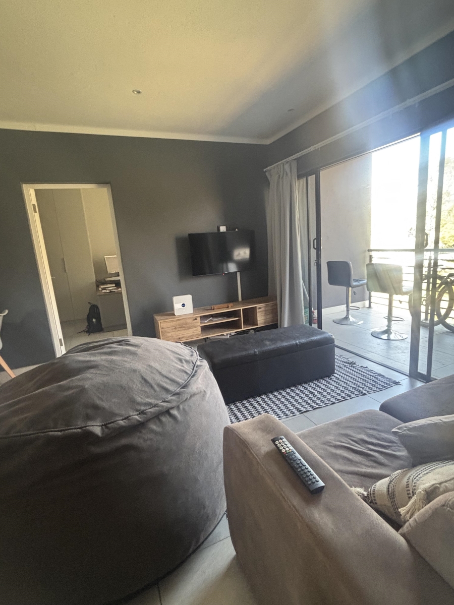 2 Bedroom Property for Sale in Nieuw Muckleneuk Gauteng