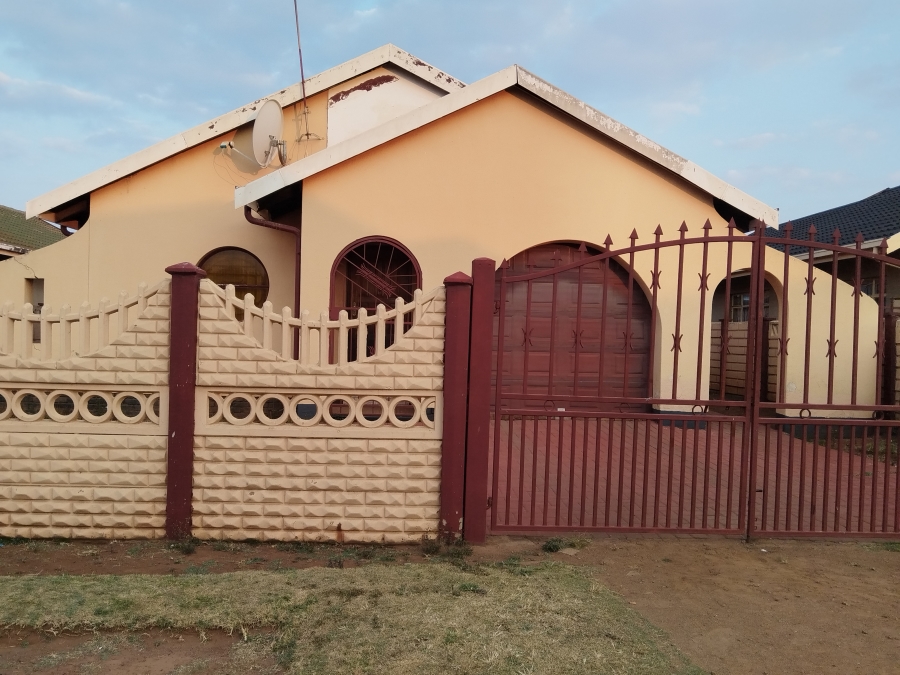 3 Bedroom Property for Sale in Sebokeng Zone 10 Gauteng