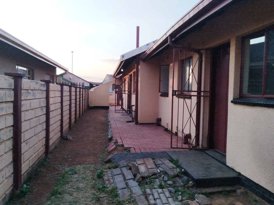 3 Bedroom Property for Sale in Sebokeng Zone 10 Gauteng