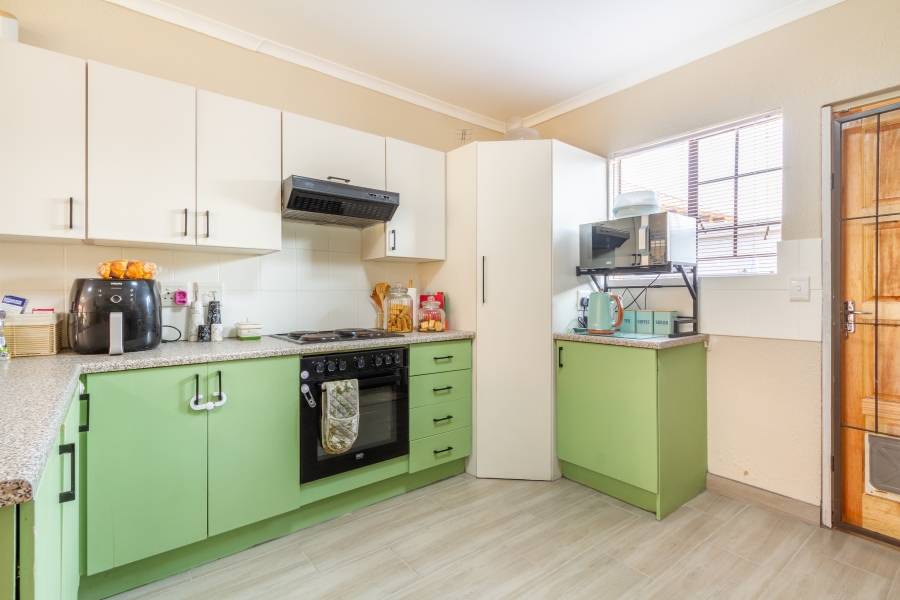 3 Bedroom Property for Sale in Equestria Gauteng