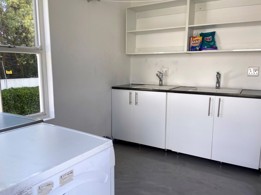 1 Bedroom Property for Sale in Parktown North Gauteng