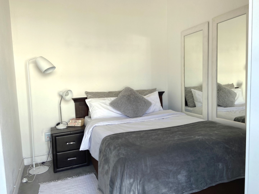 1 Bedroom Property for Sale in Parktown North Gauteng