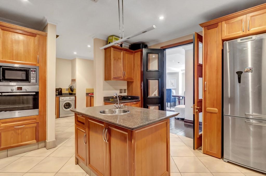 To Let 2 Bedroom Property for Rent in Sandown Gauteng