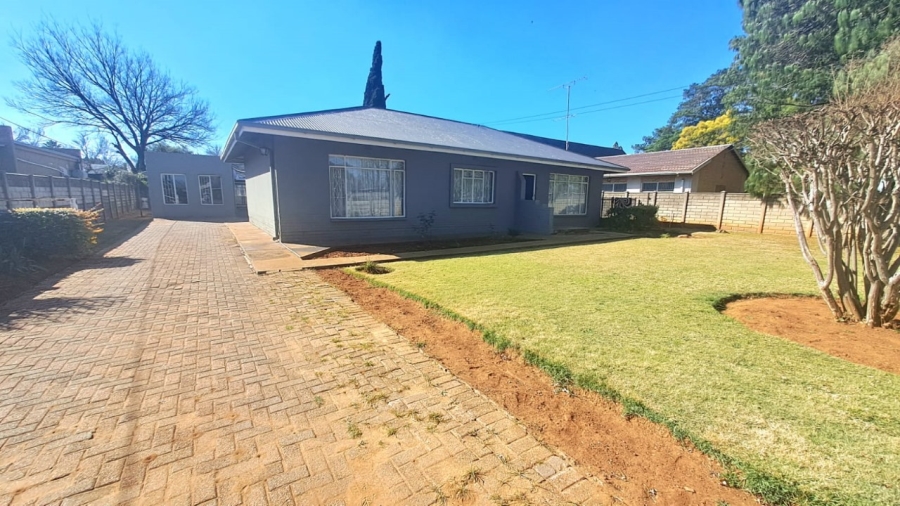 To Let 3 Bedroom Property for Rent in Three Rivers Gauteng