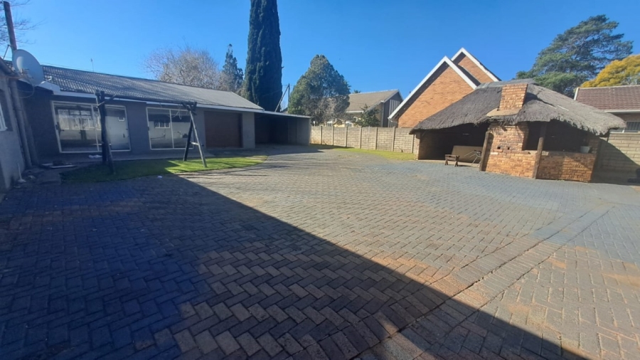 To Let 3 Bedroom Property for Rent in Three Rivers Gauteng