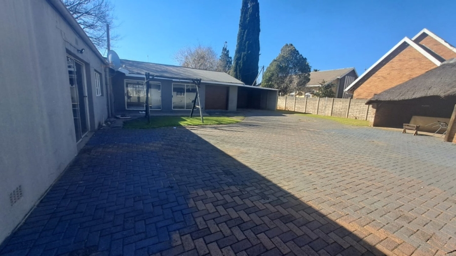 To Let 3 Bedroom Property for Rent in Three Rivers Gauteng