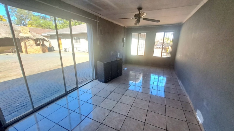 To Let 3 Bedroom Property for Rent in Three Rivers Gauteng