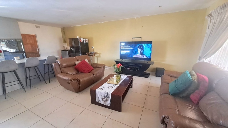To Let 3 Bedroom Property for Rent in Three Rivers Gauteng