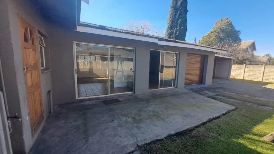 To Let 3 Bedroom Property for Rent in Three Rivers Gauteng