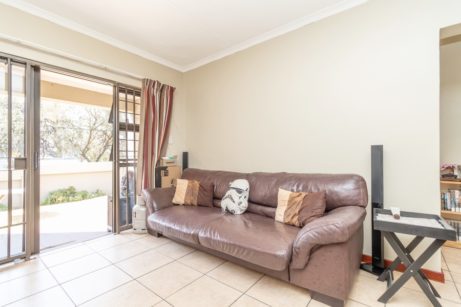 1 Bedroom Property for Sale in Magaliessig Gauteng