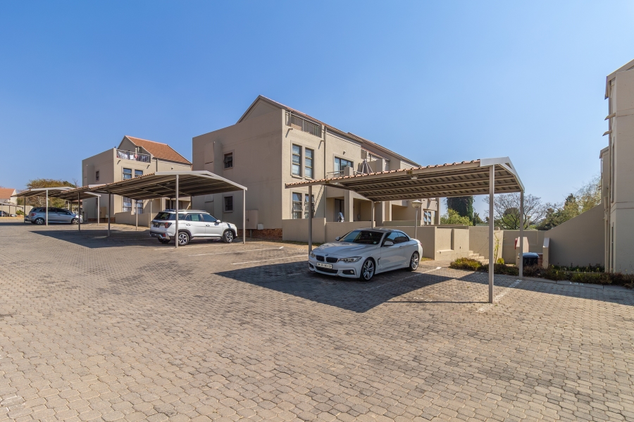 1 Bedroom Property for Sale in Magaliessig Gauteng