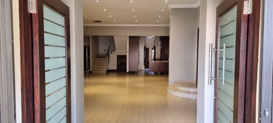5 Bedroom Property for Sale in Sable Hills Gauteng
