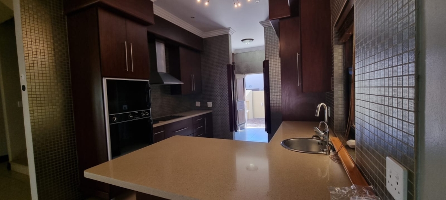 5 Bedroom Property for Sale in Sable Hills Gauteng