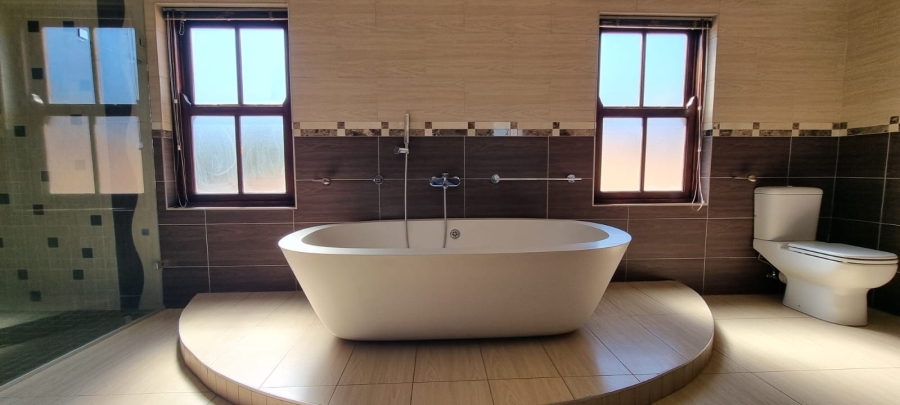 5 Bedroom Property for Sale in Sable Hills Gauteng