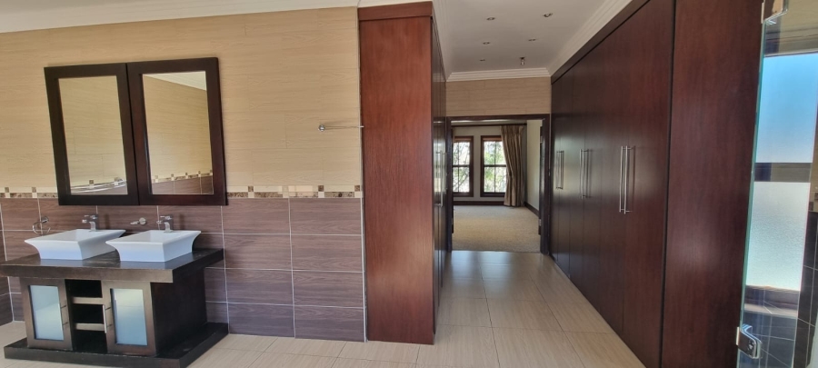 5 Bedroom Property for Sale in Sable Hills Gauteng