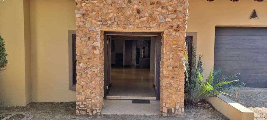 5 Bedroom Property for Sale in Sable Hills Gauteng