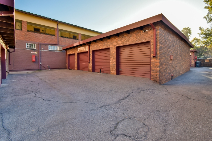 2 Bedroom Property for Sale in Wonderboom South Gauteng