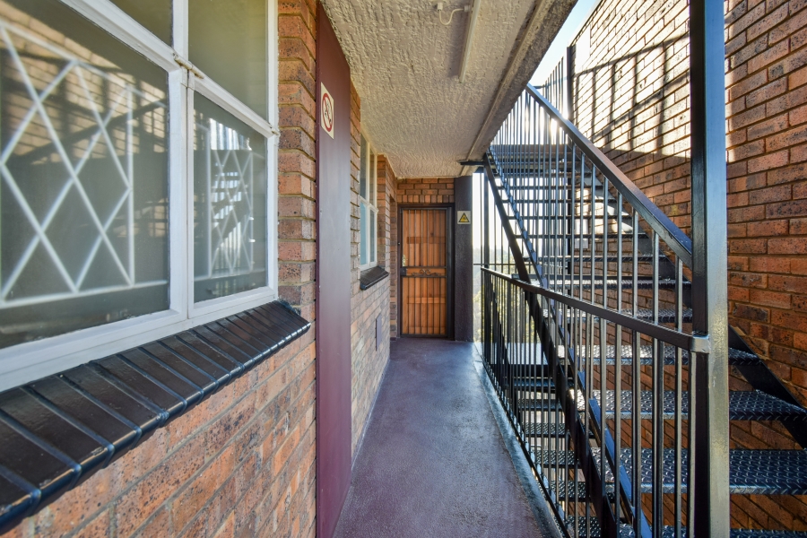 2 Bedroom Property for Sale in Wonderboom South Gauteng