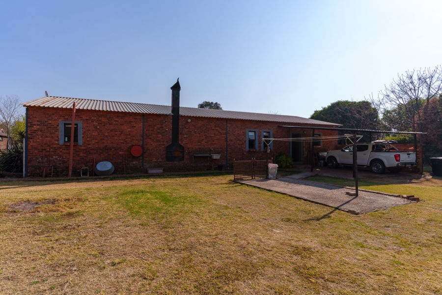 10 Bedroom Property for Sale in Grootfontein Ah Gauteng