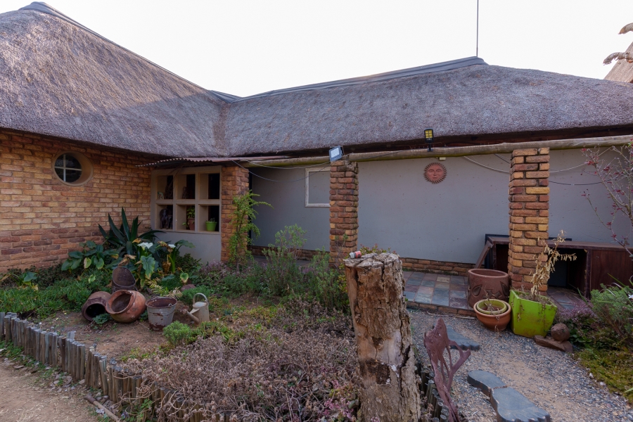10 Bedroom Property for Sale in Grootfontein Ah Gauteng