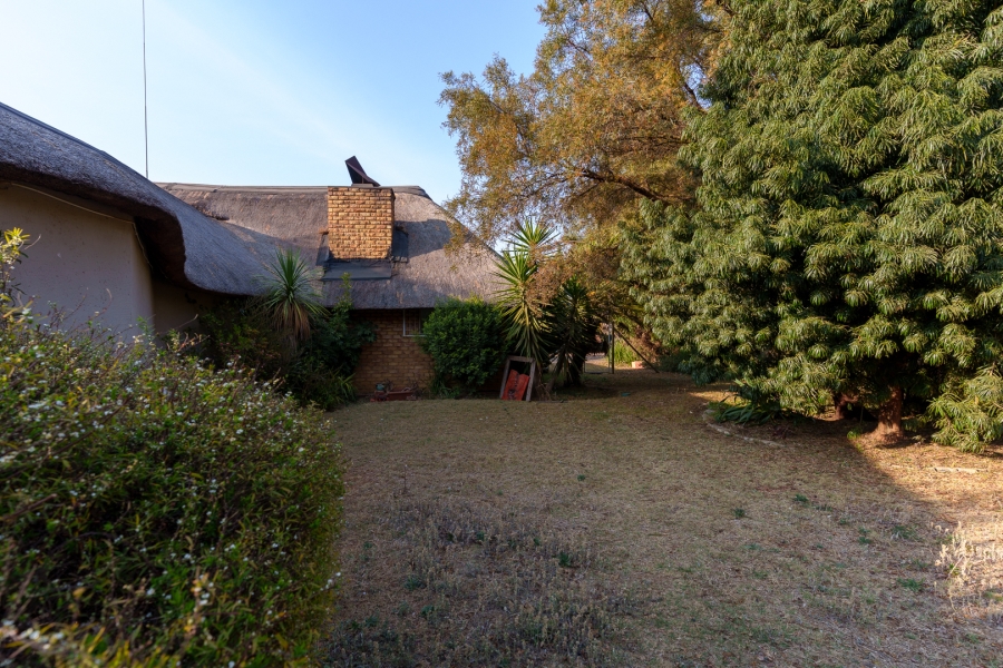10 Bedroom Property for Sale in Grootfontein Ah Gauteng