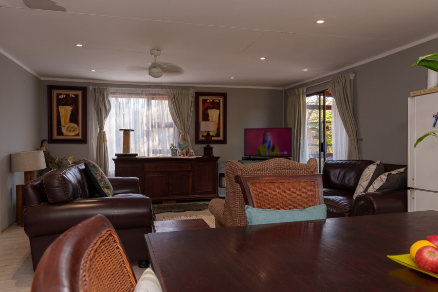 10 Bedroom Property for Sale in Grootfontein Ah Gauteng