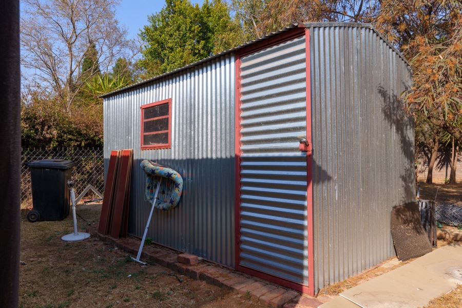 10 Bedroom Property for Sale in Grootfontein Ah Gauteng