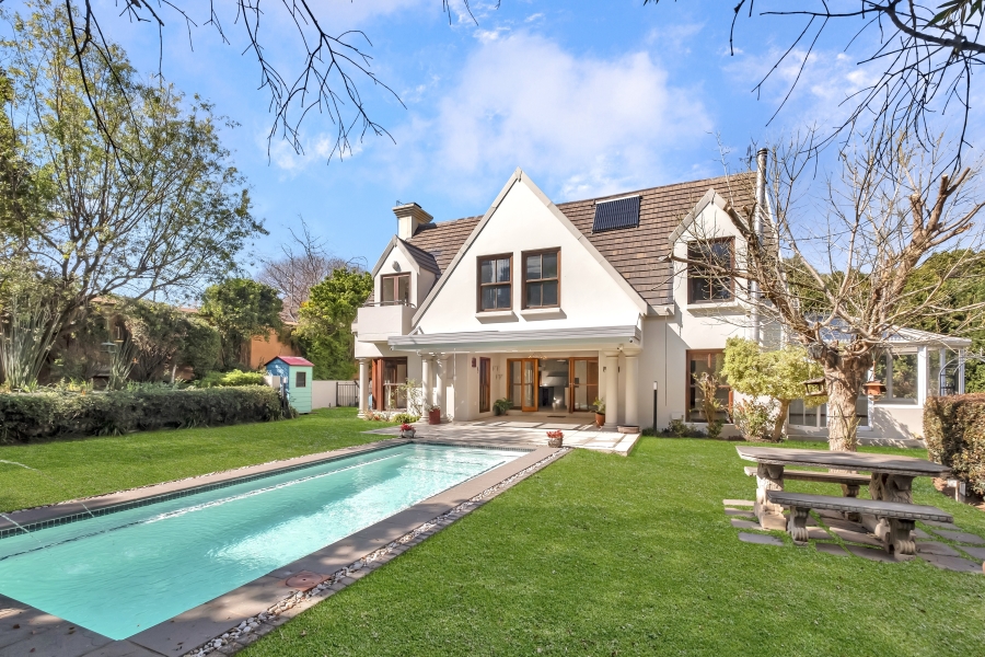 To Let 4 Bedroom Property for Rent in Bryanston Gauteng
