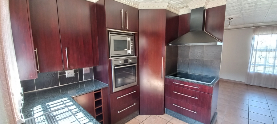 3 Bedroom Property for Sale in Danville Gauteng