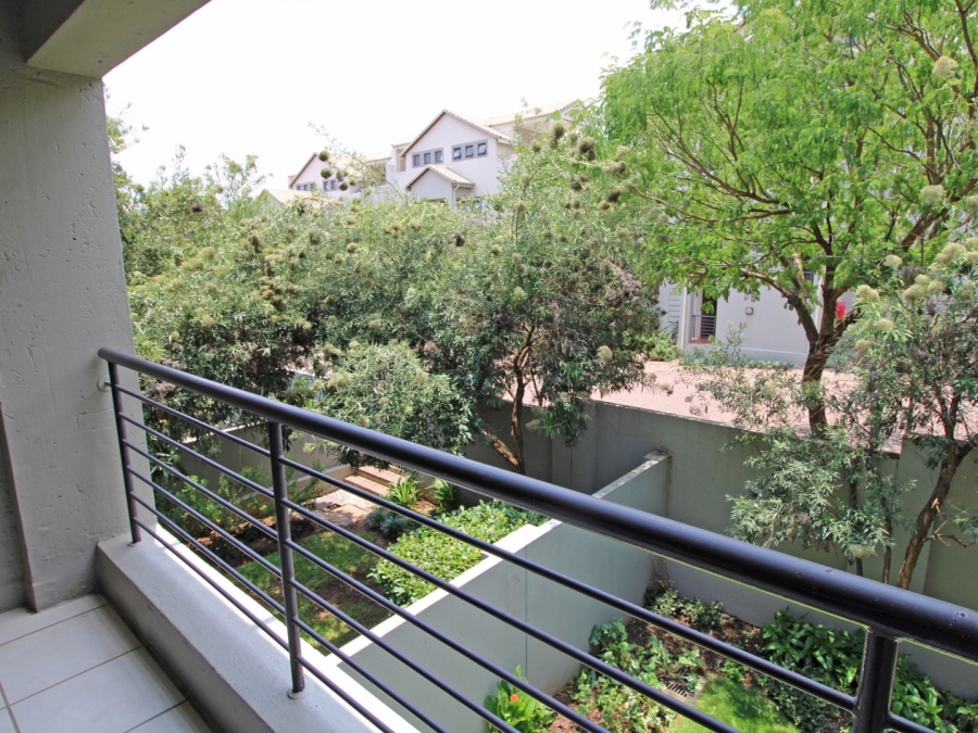 To Let 2 Bedroom Property for Rent in Bryanston Gauteng