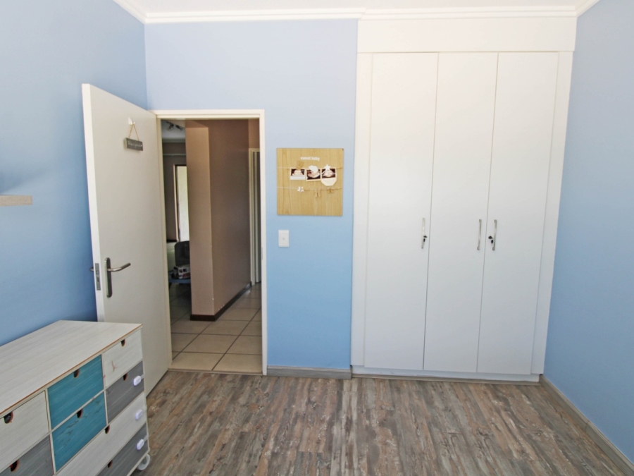 To Let 2 Bedroom Property for Rent in Bryanston Gauteng