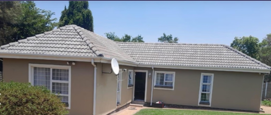 To Let 2 Bedroom Property for Rent in Mondeor Gauteng
