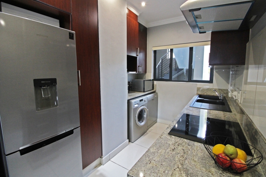 To Let 2 Bedroom Property for Rent in Bryanston Gauteng