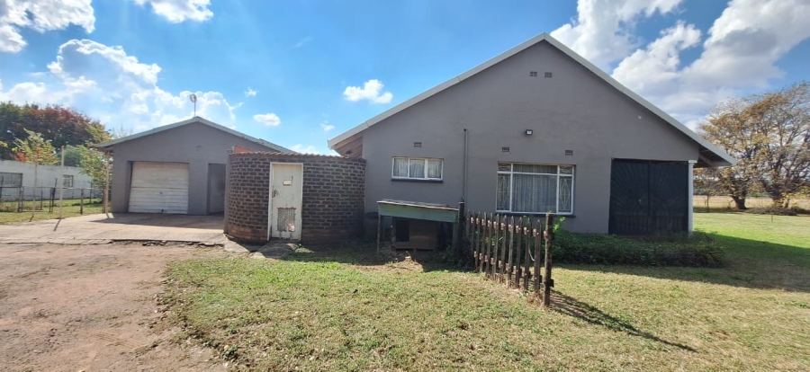 3 Bedroom Property for Sale in Buyscelia Gauteng