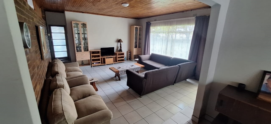 3 Bedroom Property for Sale in Buyscelia Gauteng