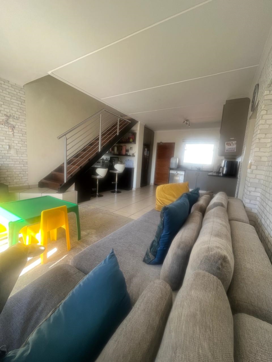 3 Bedroom Property for Sale in Barbeque Downs Gauteng