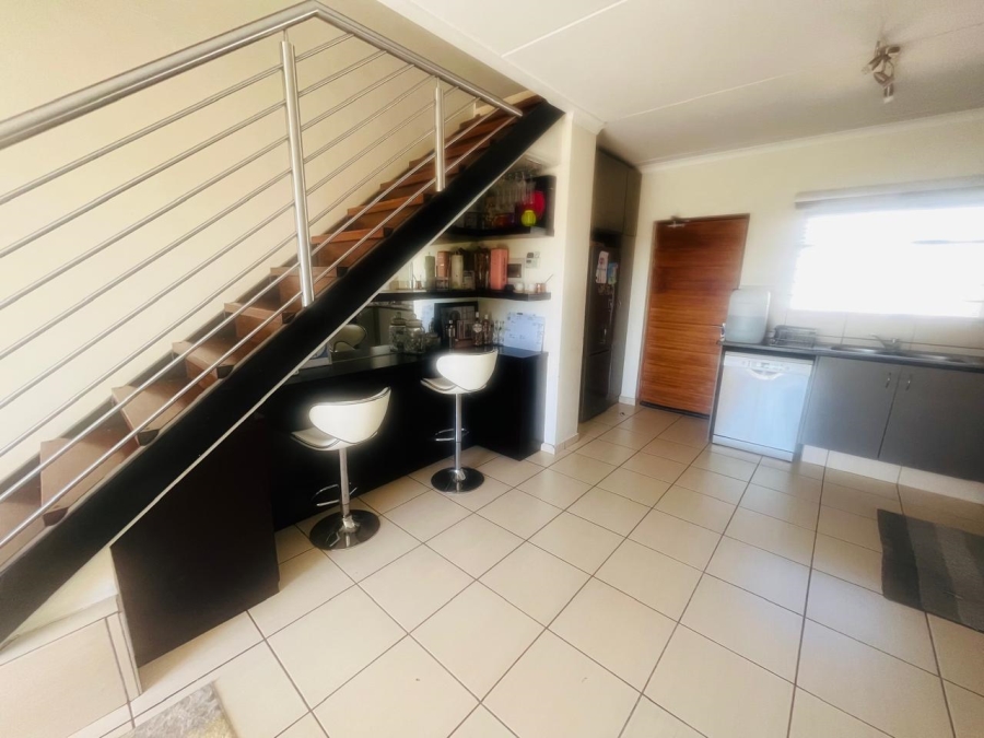 3 Bedroom Property for Sale in Barbeque Downs Gauteng
