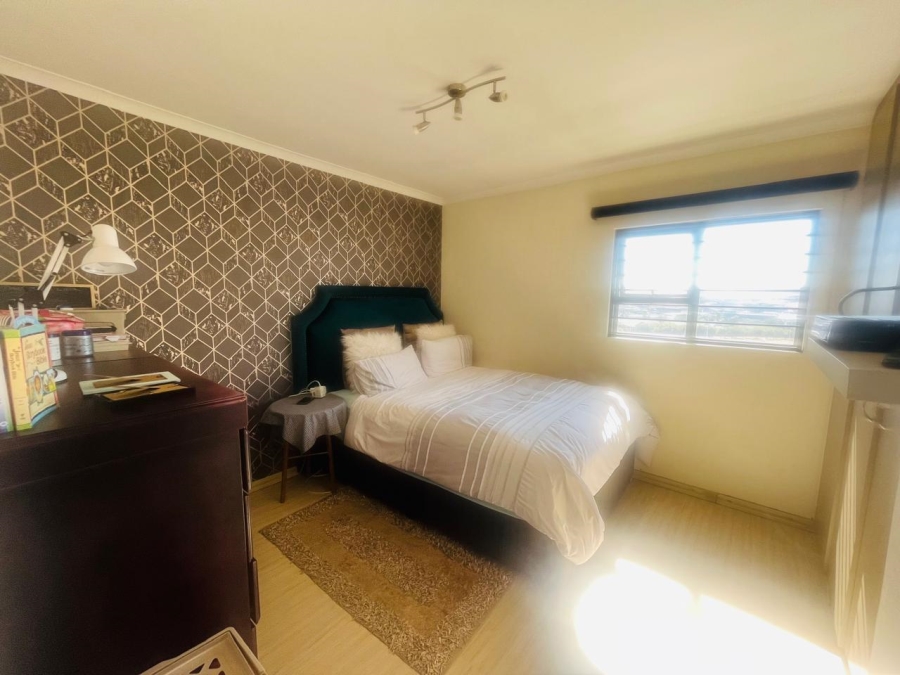 3 Bedroom Property for Sale in Barbeque Downs Gauteng
