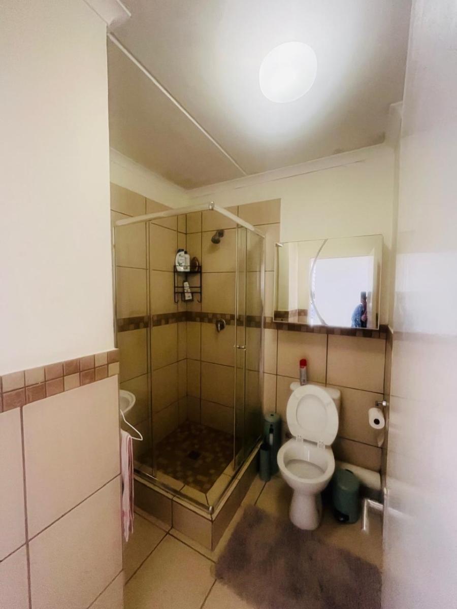 3 Bedroom Property for Sale in Barbeque Downs Gauteng