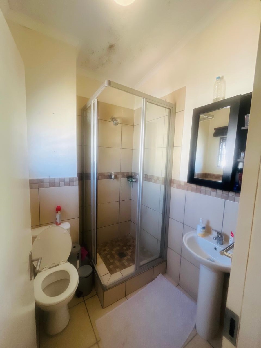 3 Bedroom Property for Sale in Barbeque Downs Gauteng