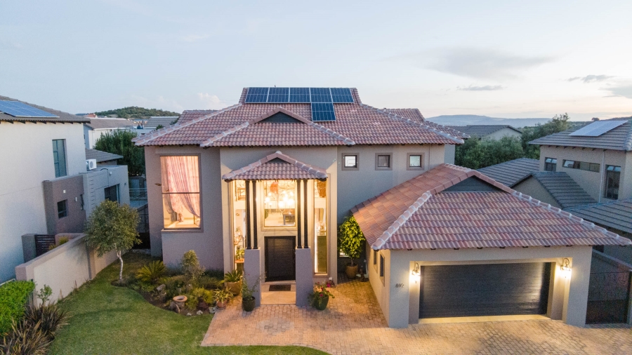 5 Bedroom Property for Sale in Aspen Hills Gauteng